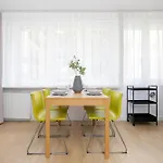 Family Apartment With Balcony By Noclegi Renters