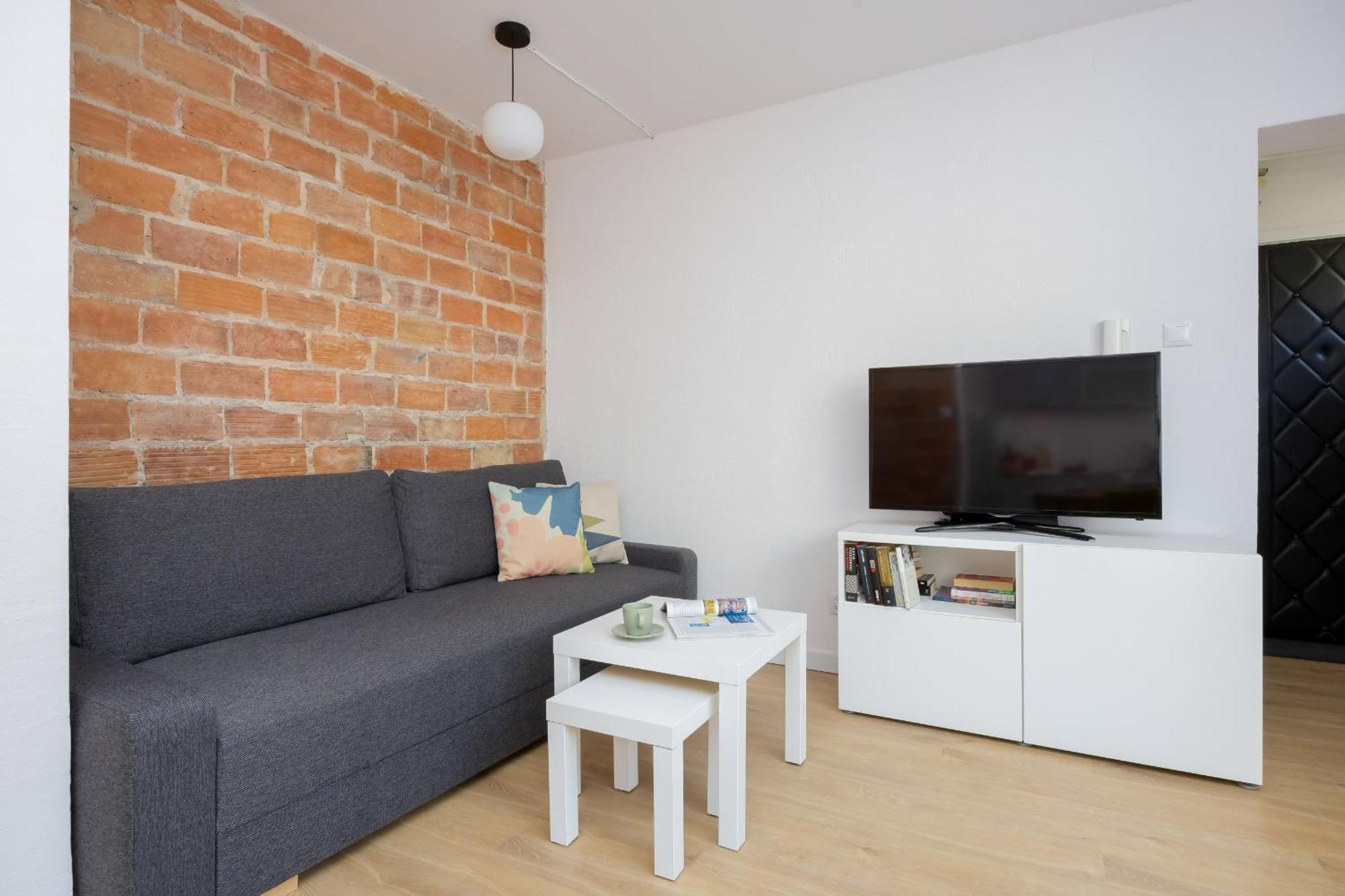 Family With Balcony By Renters Apartament Warszawa